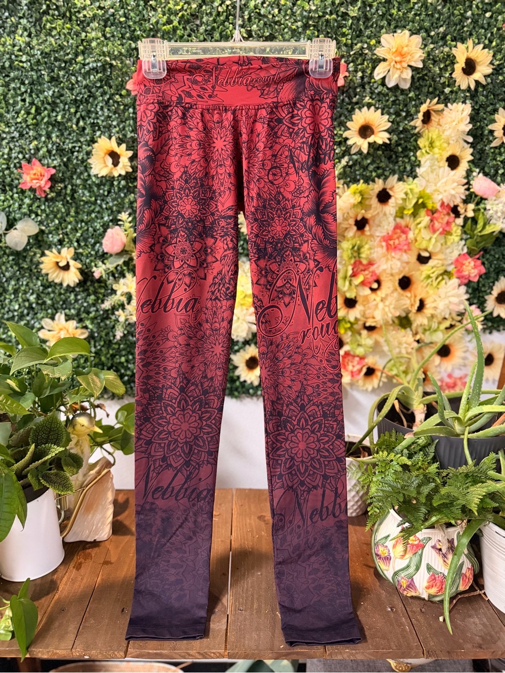 Nebbia Rough Tattoo Red Patterned Leggings